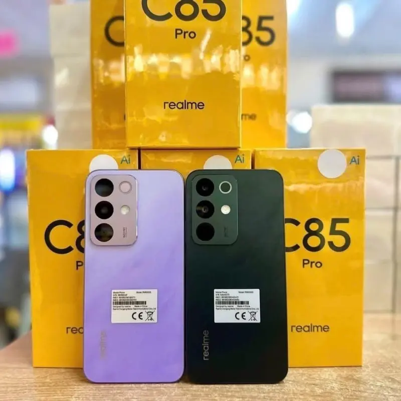 Celulares lacrados com as caixas